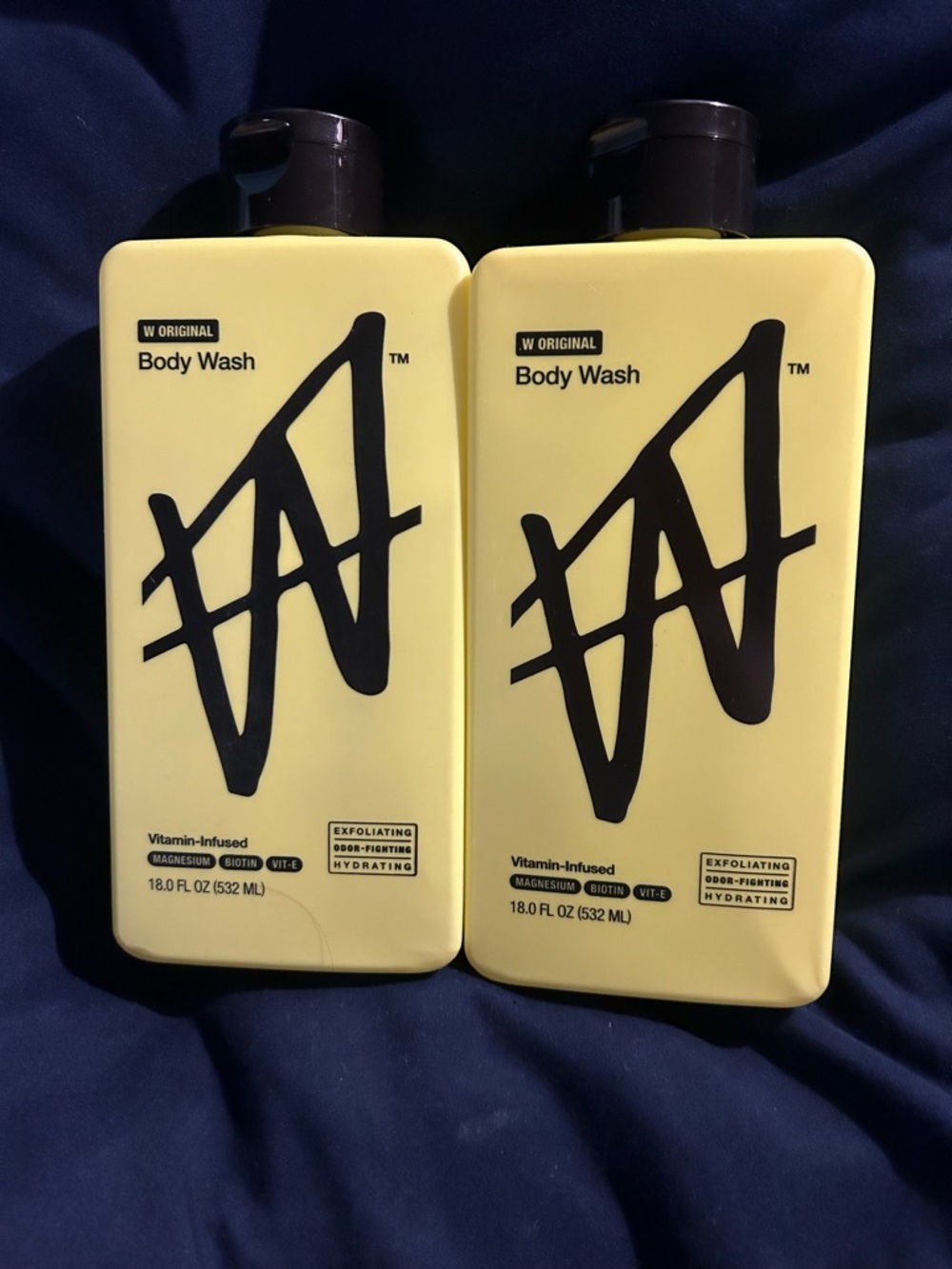 W Exfoliating Body Wash by Jake Paul-Set of 2